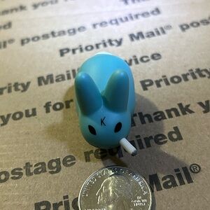 “Teal” Smorkin' Labbits Series 4 (2010)